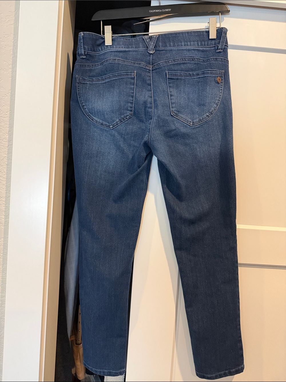 DEMOCRACY WOMANS SKINNY ANKLE JEANS SZ. 6 - Picture 2 of 3